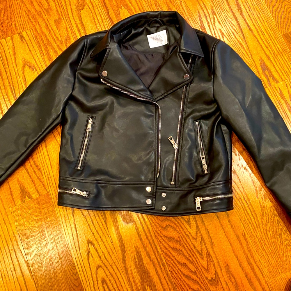 Like-new size 10 faux leather jacket